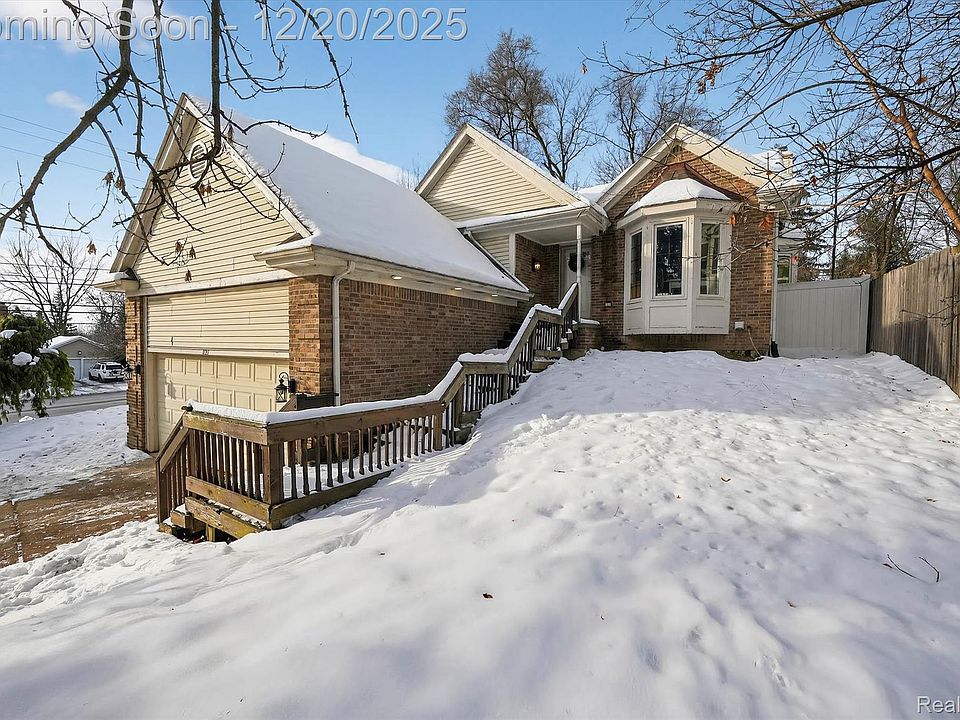 1st image of 821 Grace St