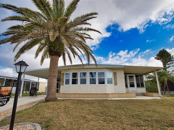 674 El Tango, North Port, FL 34287