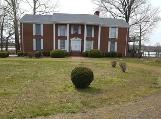 419 Bushfield Rd, Montross, VA 22520