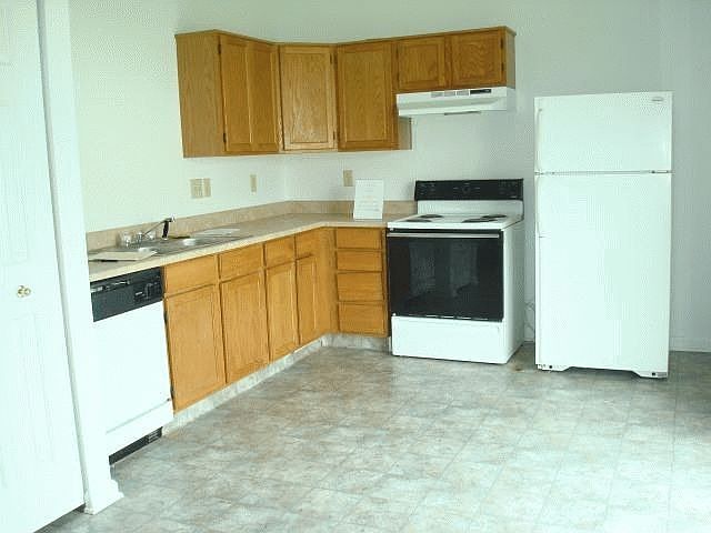 2nd image of 5850 Prairie Creek Dr