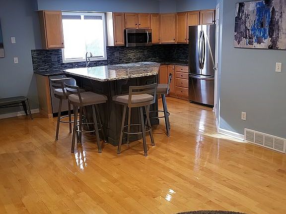 4th image of 8757 Wedgefield Ln