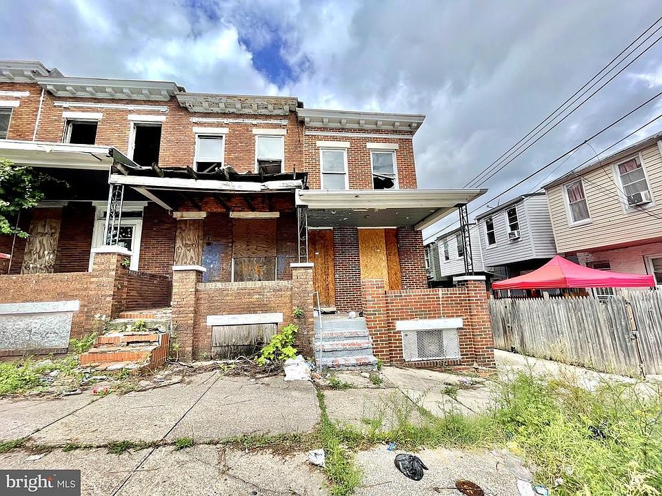 2nd image of 118 N Smallwood St