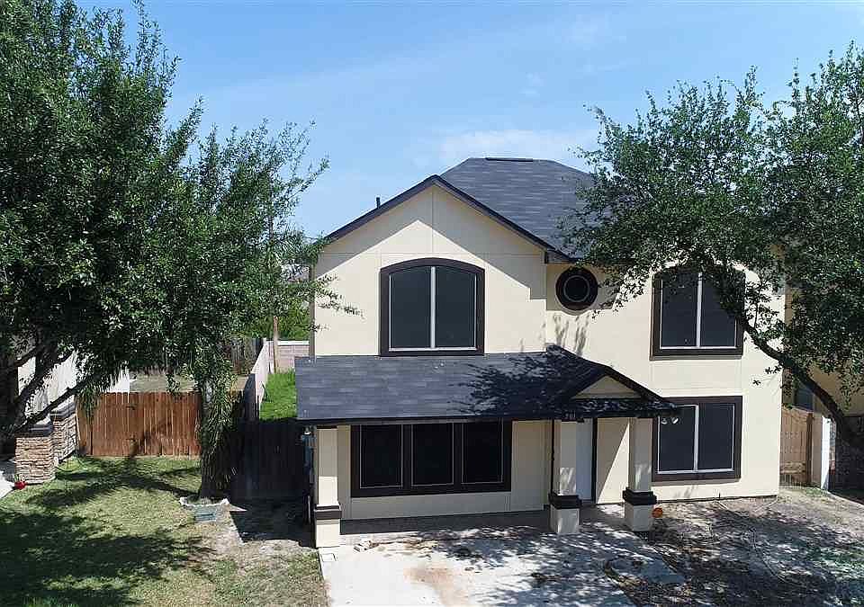 1st image of 501 Campanario Ln