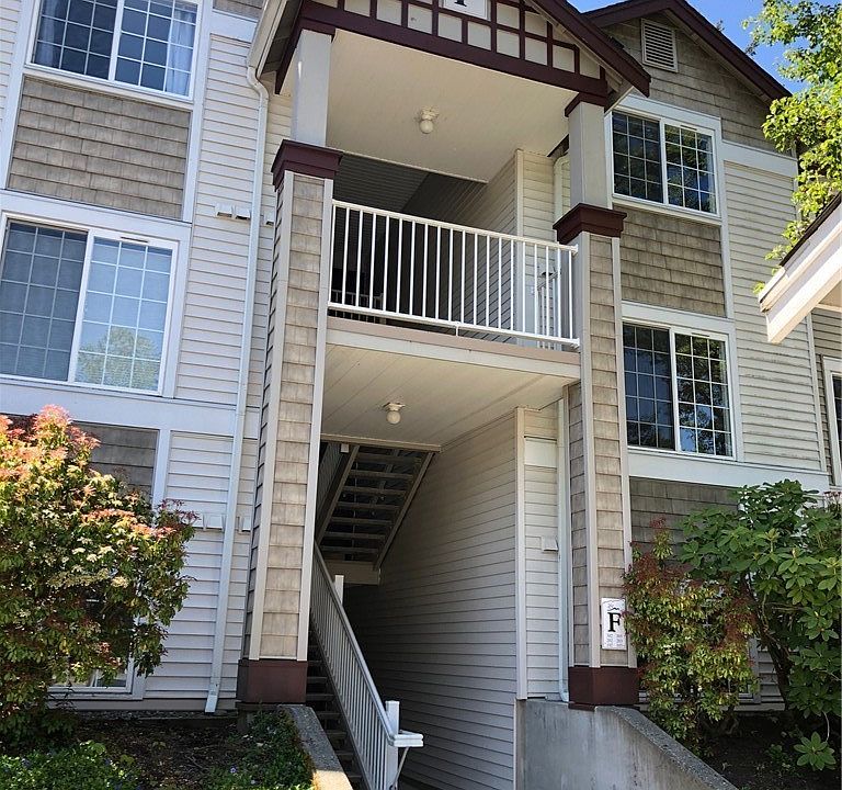 No stairs here at the entry to your new unit! Your allocated parking is straight in front of the entryway #49