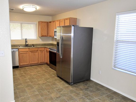 5th image of 2455 E Peach Tree Dr