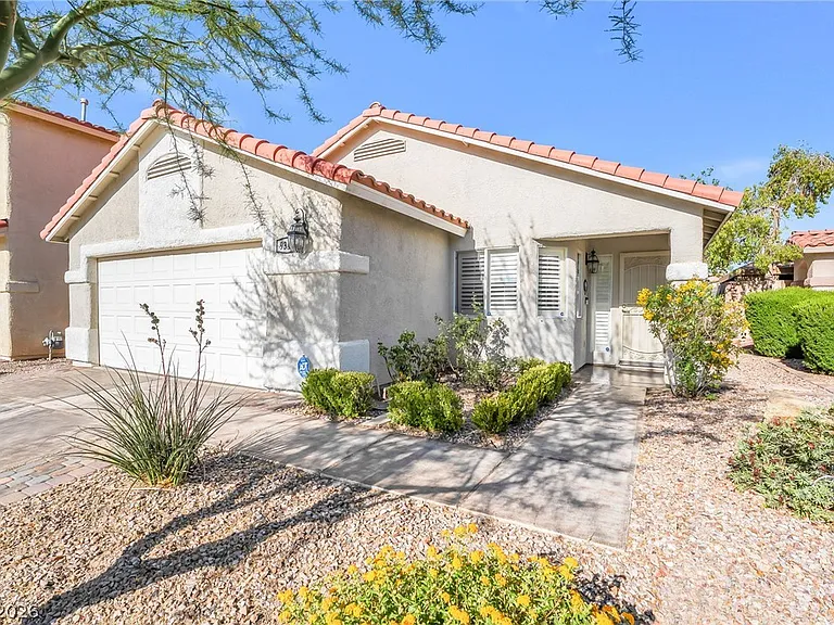 9346 Coral Berry St — Photo 5