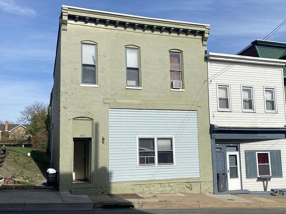 1st image of 426 W Washington St #2