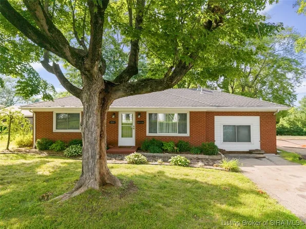 211 Sellers Avenue, Sellersburg, IN 47172