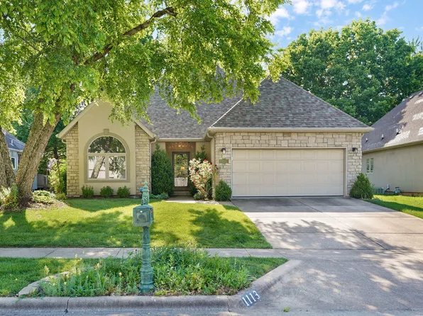 1113 S Carriage Avenue, Springfield, MO 65809
