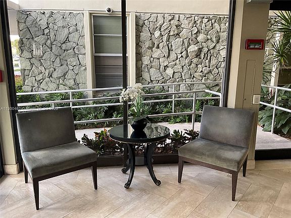 3rd image of 9800 W Bay Harbor Dr APT 609