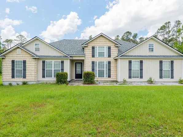 2 Palmetto Pines Cir, Ray City, GA 31645