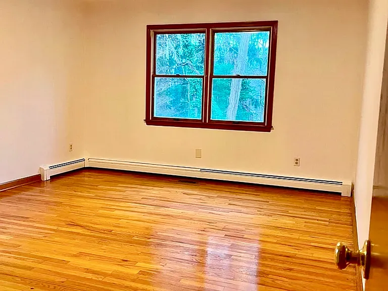 214 Old Town Rd — Photo 12