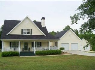 610 School Rd, Hampton, GA 30228