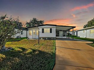 813 Royal Palm Ave, Lady Lake, FL 32159