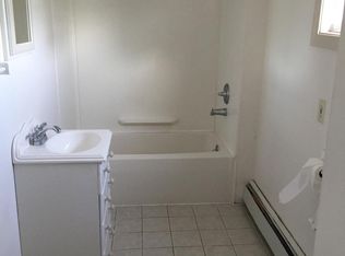 690 Weeden St, Pawtucket, RI 02860