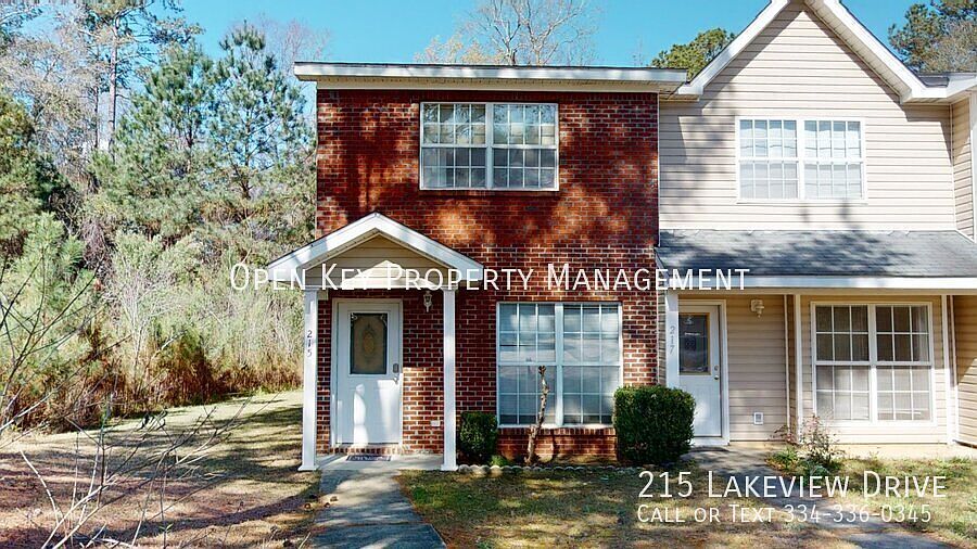 1st image of 215 Lakeview Dr