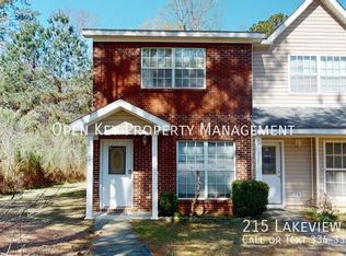 215 Lakeview Dr, Daleville, AL 36322