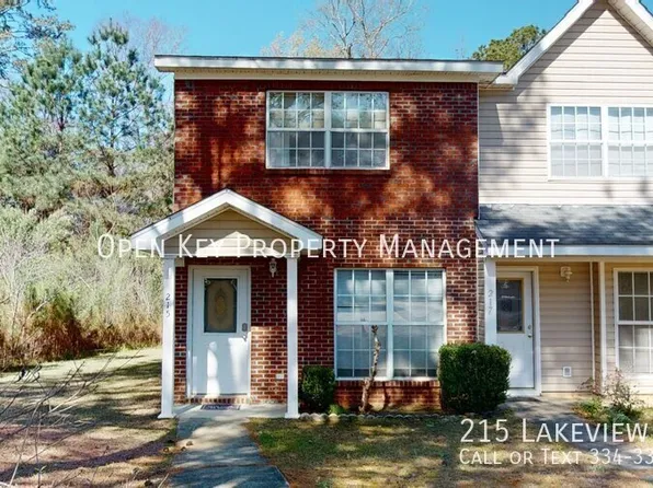215 Lakeview Dr, Daleville, AL 36322