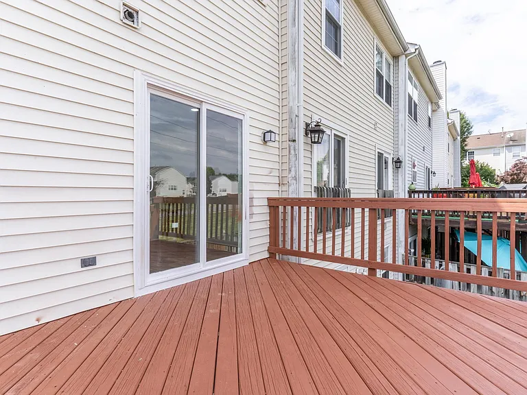 5601 Ashburn Ter — Photo 34