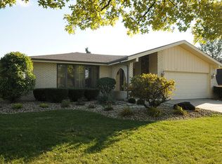 8105 Saint James Dr, Orland Park, IL