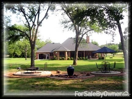 2nd image of 6208 Pecan Cir