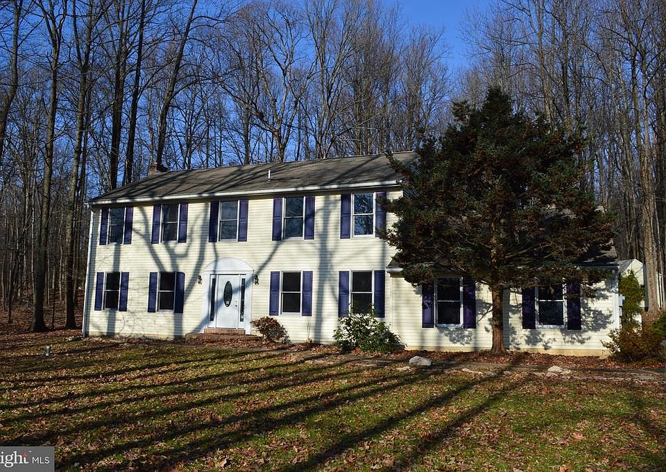 1st image of 9 Highland Dr