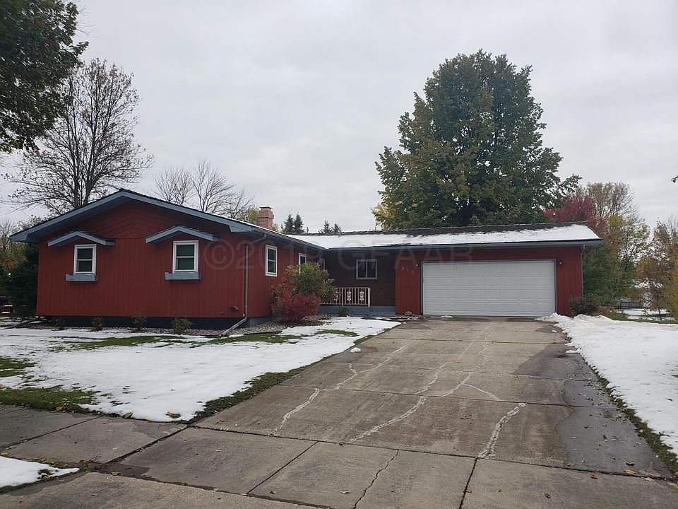 1st image of 213 Plain Hills Dr