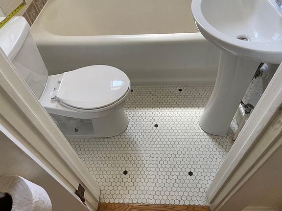 5th image of 2954 Kalmia St