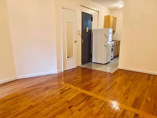 1st image of 532 9th Ave APT 3B