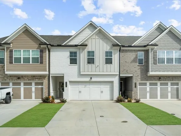 5197 Fox Den Rd, Oakwood, GA 30566