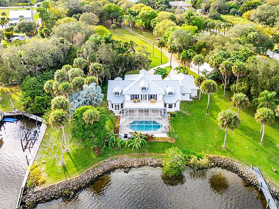 2nd image of 5855 SW Mapp Road SW