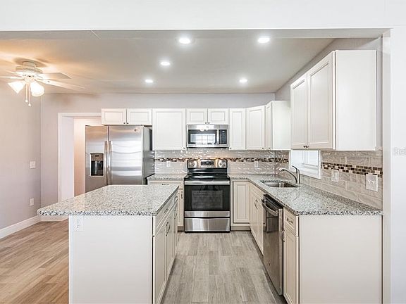 5th image of 840 Oaklawn Dr S