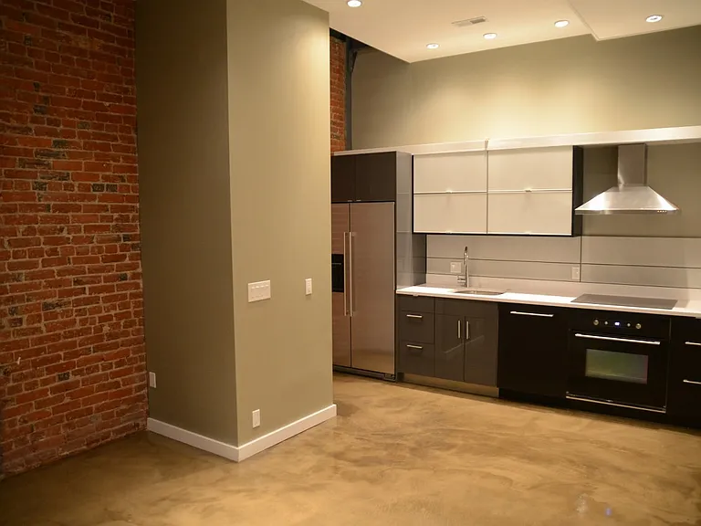 1533 Chestnut St. — Photo 3