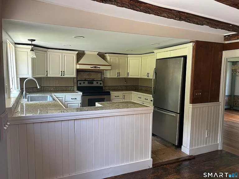 957 Palisado Ave — Photo 5