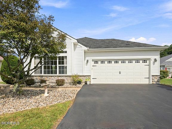 4th image of 49 Verona Drive