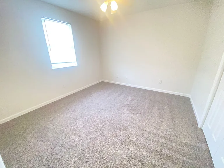 706 Vincent Cason Ave — Photo 10