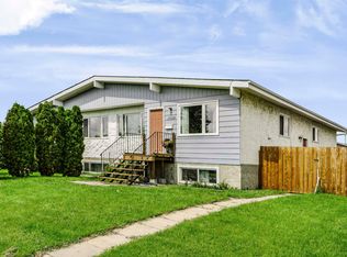 11624 152nd Ave NW, Edmonton, AB T5X 1C7