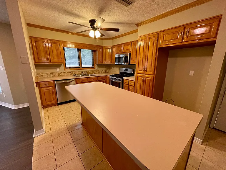 6300 Creel Rd — Photo 6