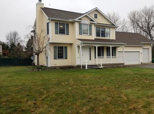 1826 Townhall Rd W, Erie, PA 16509