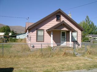 499 3rd St, Baker City, OR 97814