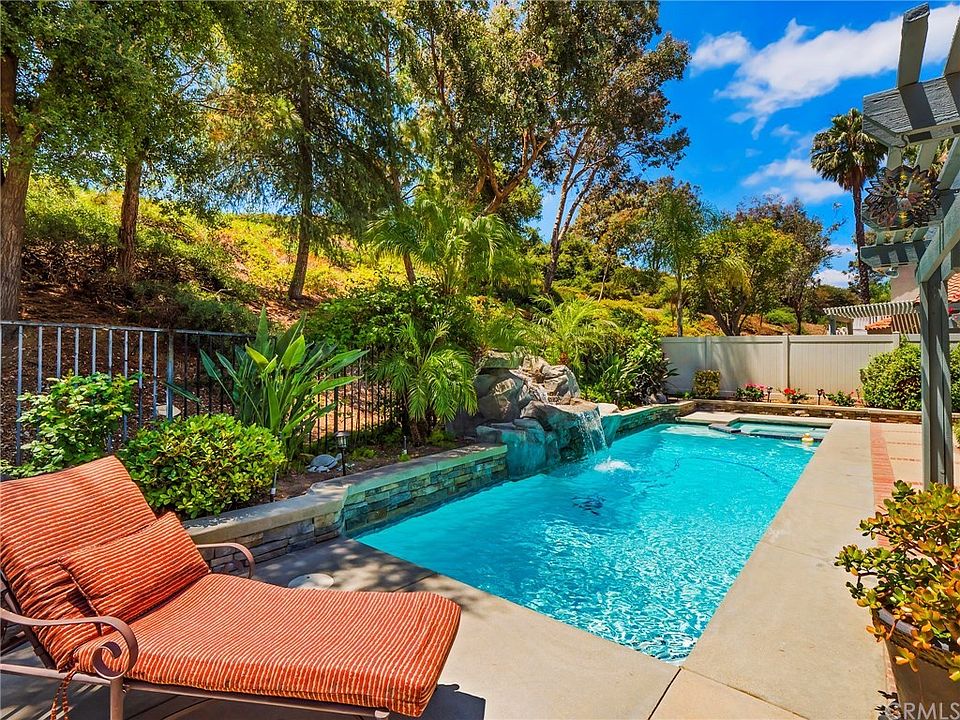 1st image of 15786 Pistachio St