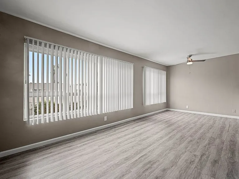 3845 Potomac Ave — Photo 13