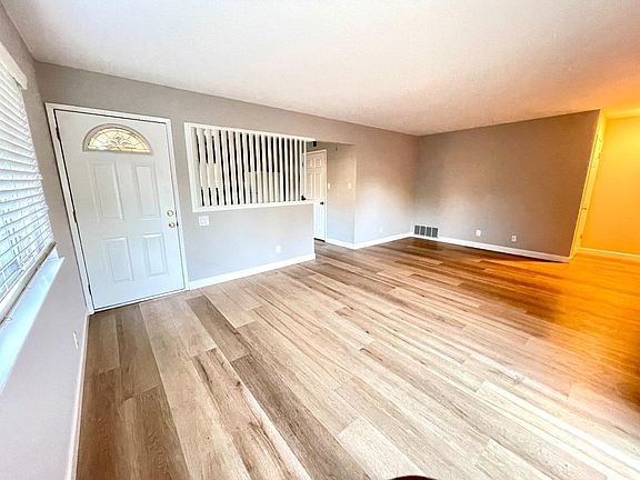 3rd image of 2304 New Jersey Ave