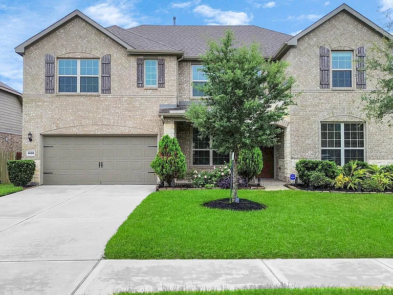 28215 Shorecrest Ln — Photo 48