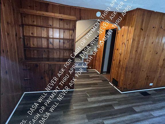 2nd image of 481 24th St #481