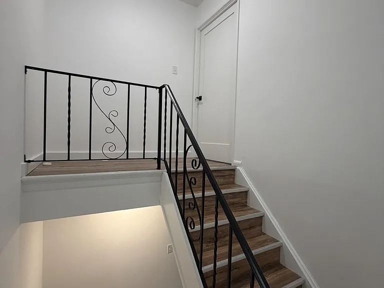 3628 Genesee Dr — Photo 12