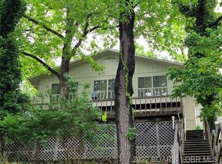 33596 Robinson Rd, Sunrise Beach, MO 65079