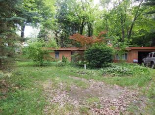 17265 W Spring Lake Rd, Spring Lake, MI 49456
