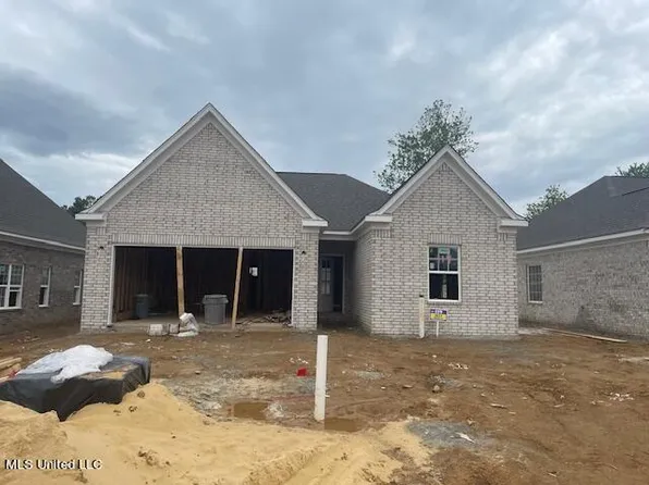 1637 Thomas St, Horn Lake, MS 38637