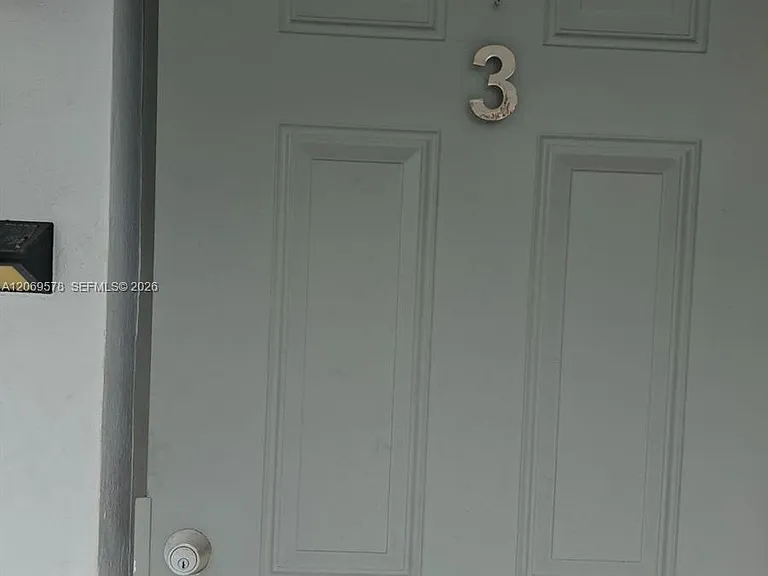2225 Van Buren St #3 — Photo 1